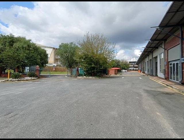 INDUSTRIAL PROPERTY TO RENT IN LASER PARK